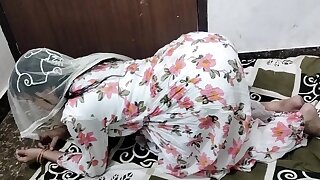 Horny Amateur Desi Indian Couple Having a Good Fuck